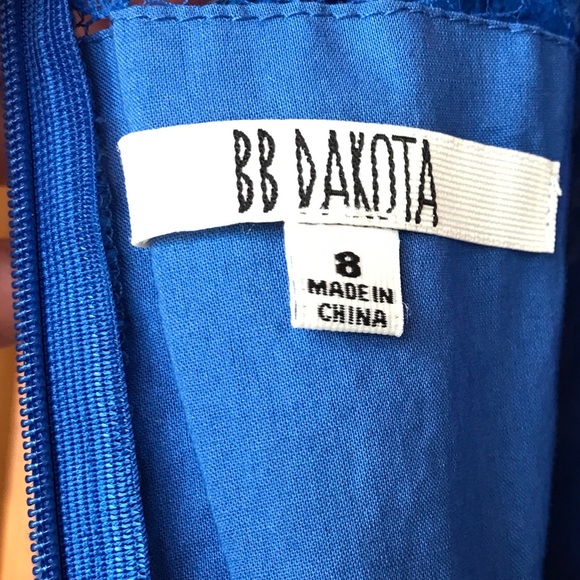 *SOLD* Beautiful BB Dakota Royal Blue Short Lace Dress {ModCloth / Size 8 / EUC} - Picture 7 of 7